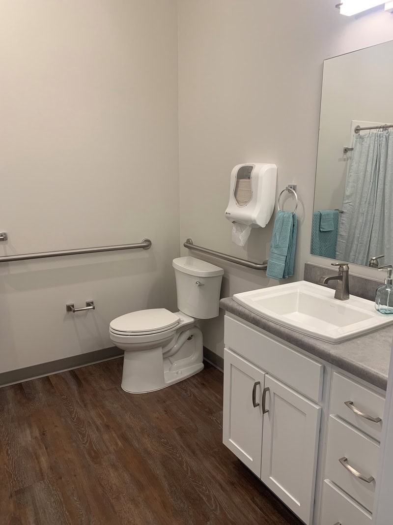Apt Bath Cd6Edcad257Cb - Birkwood Village - Tama/Toledo
