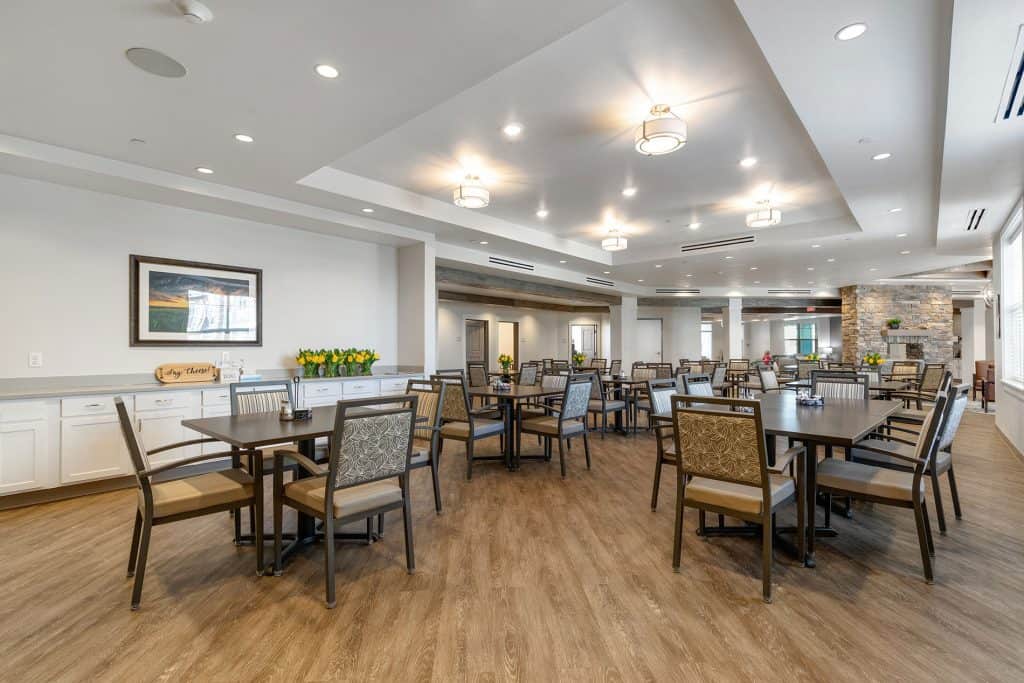 Dining Dining - Birkwood Village - Tama/Toledo